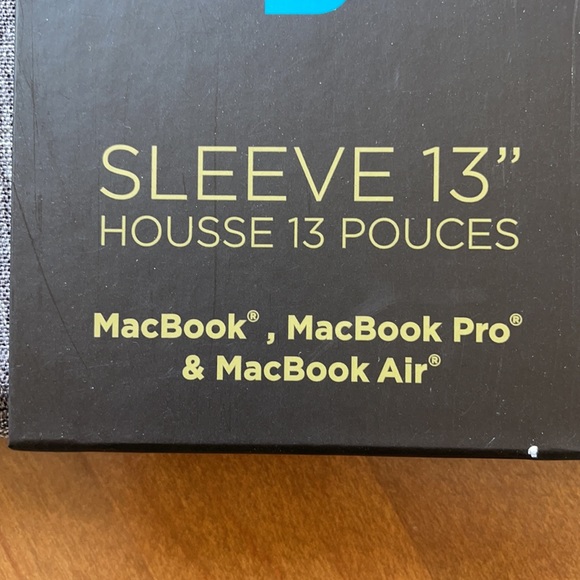 Laptop/ tablet sleeve for screens up to 13”. - Picture 2 of 4